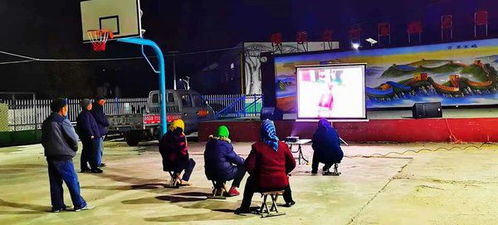 蟠龍梆子志愿服務隊下鄉(xiāng)放映公益影片宣傳農(nóng)村防火